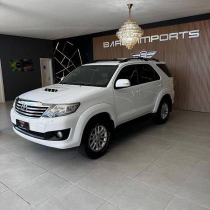 TOYOTA HILUX SW4 3.0 SRV 4X4 16V TURBO INTERCOOLER DIESEL 4P AUTOMÁTICO TOYOTA HILUX SW4 3.0 SRV 4X4 16V TURBO INTERCOOLER DIESEL 4P AUTOMÁTICO